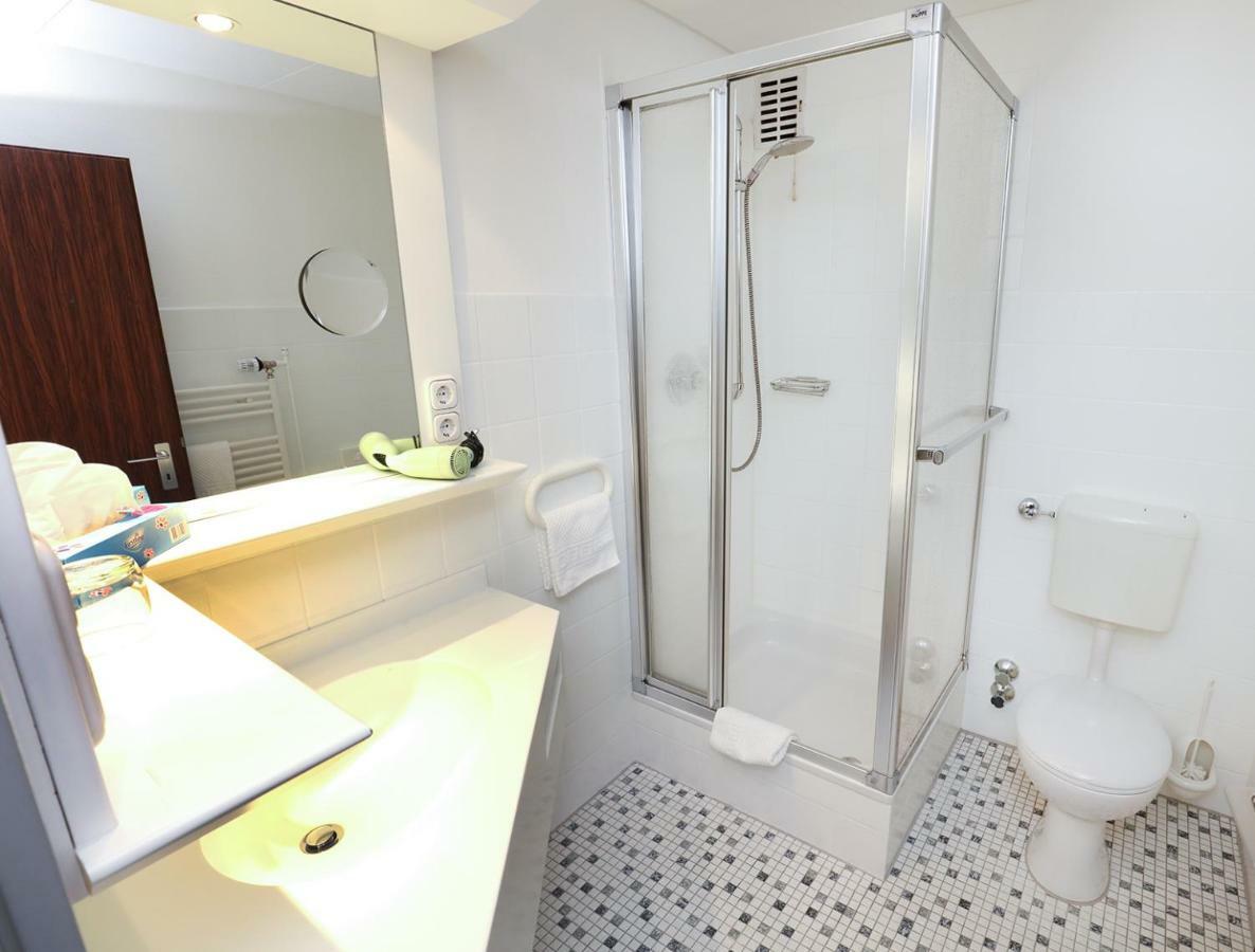 Hotel Kroeger Ennigerloh Luaran gambar